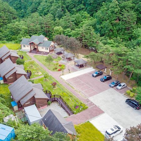 Gangneung Yasaenghwa Maeul Hotel Екстериор снимка