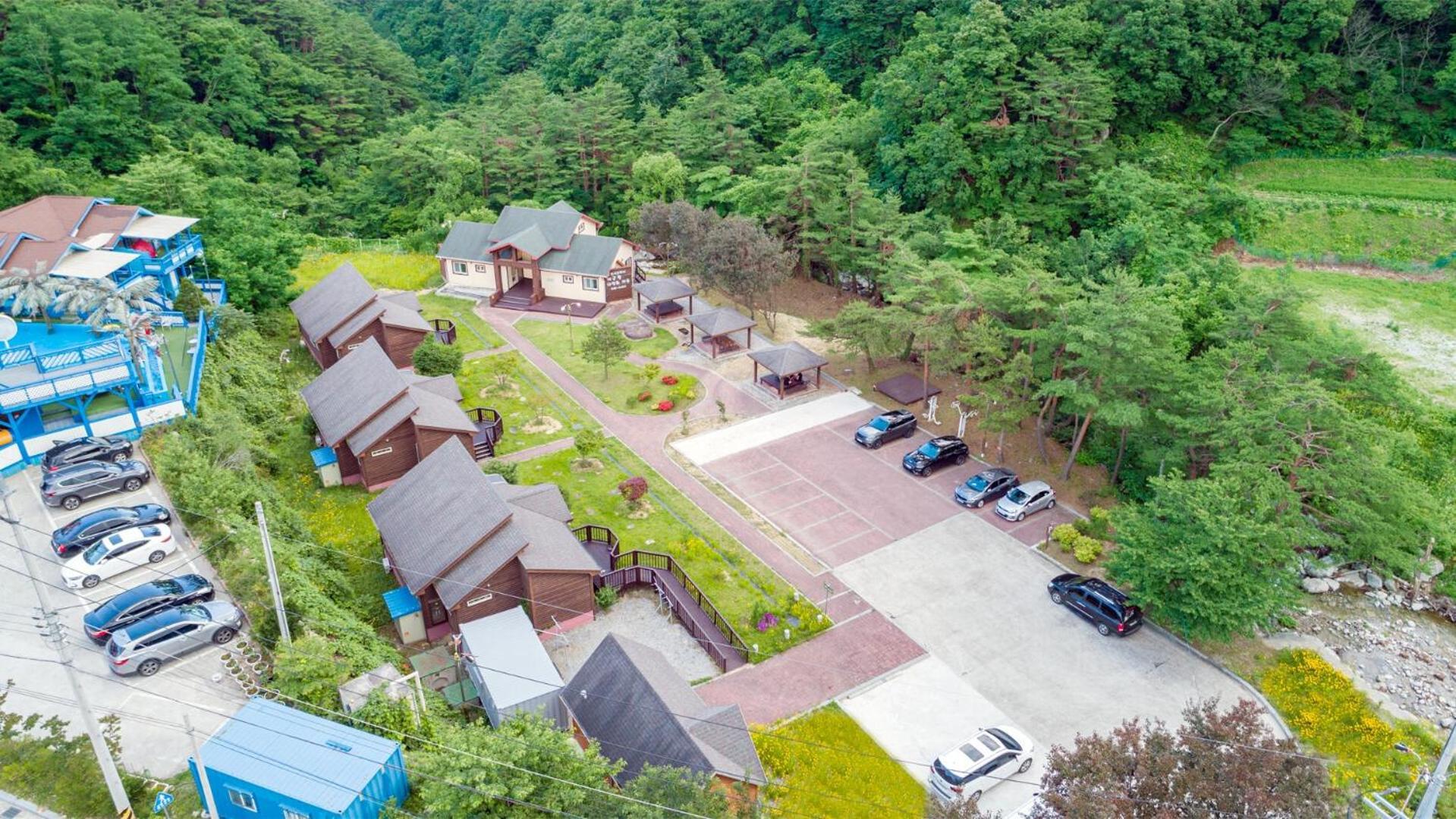 Gangneung Yasaenghwa Maeul Hotel Екстериор снимка